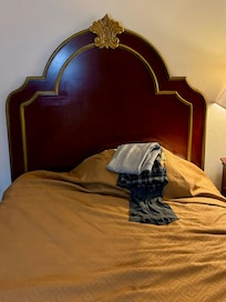 2 very thin pillows.