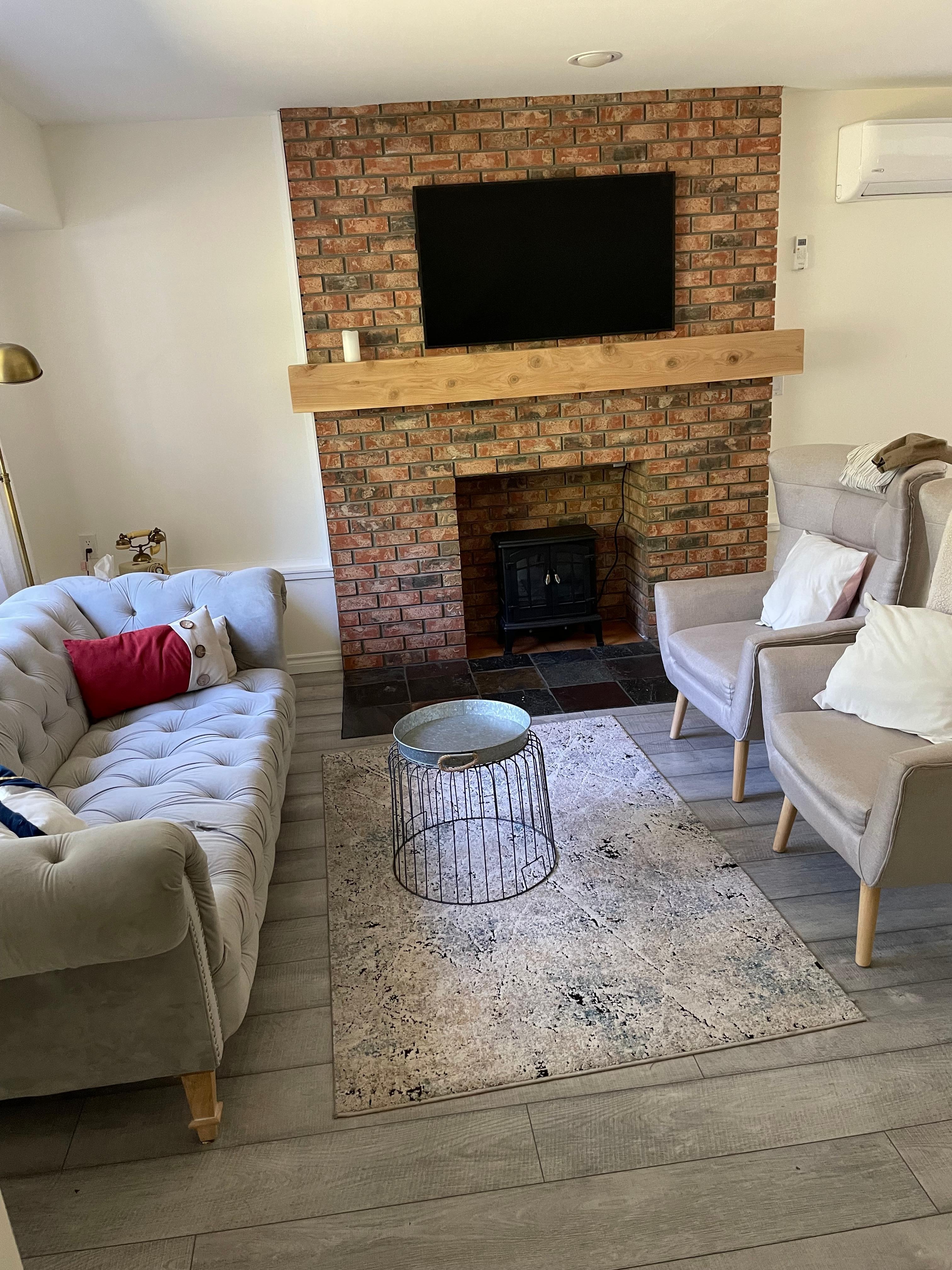 Smart tv was good but you have to have the apps on your phone to access it. 