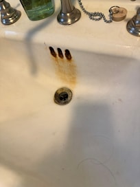 All the sinks were rusted