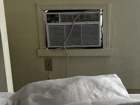 right side of a/c also gapping to outside