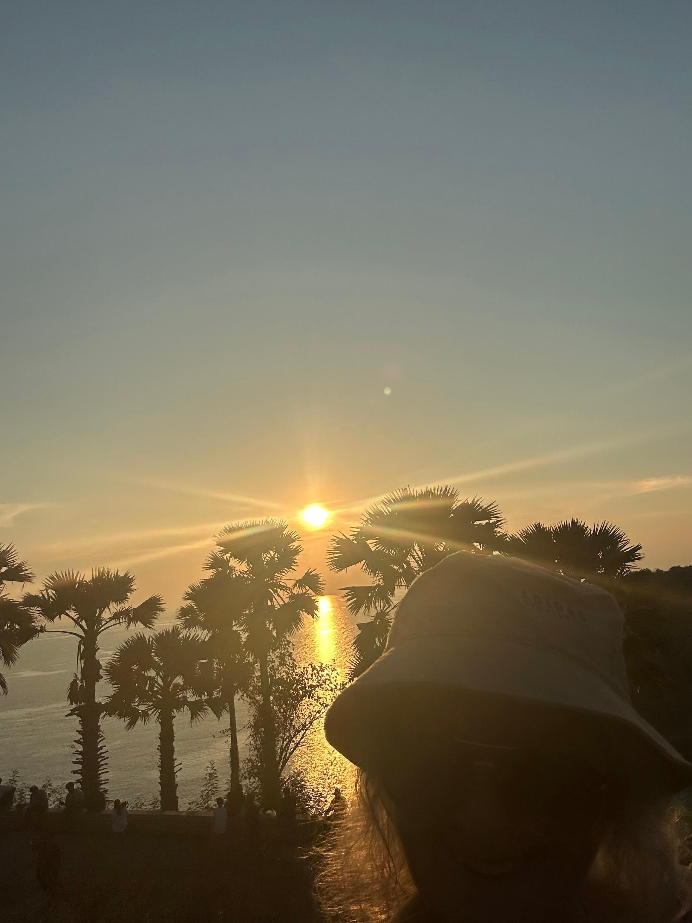 Only 2 minutes away from Navatara