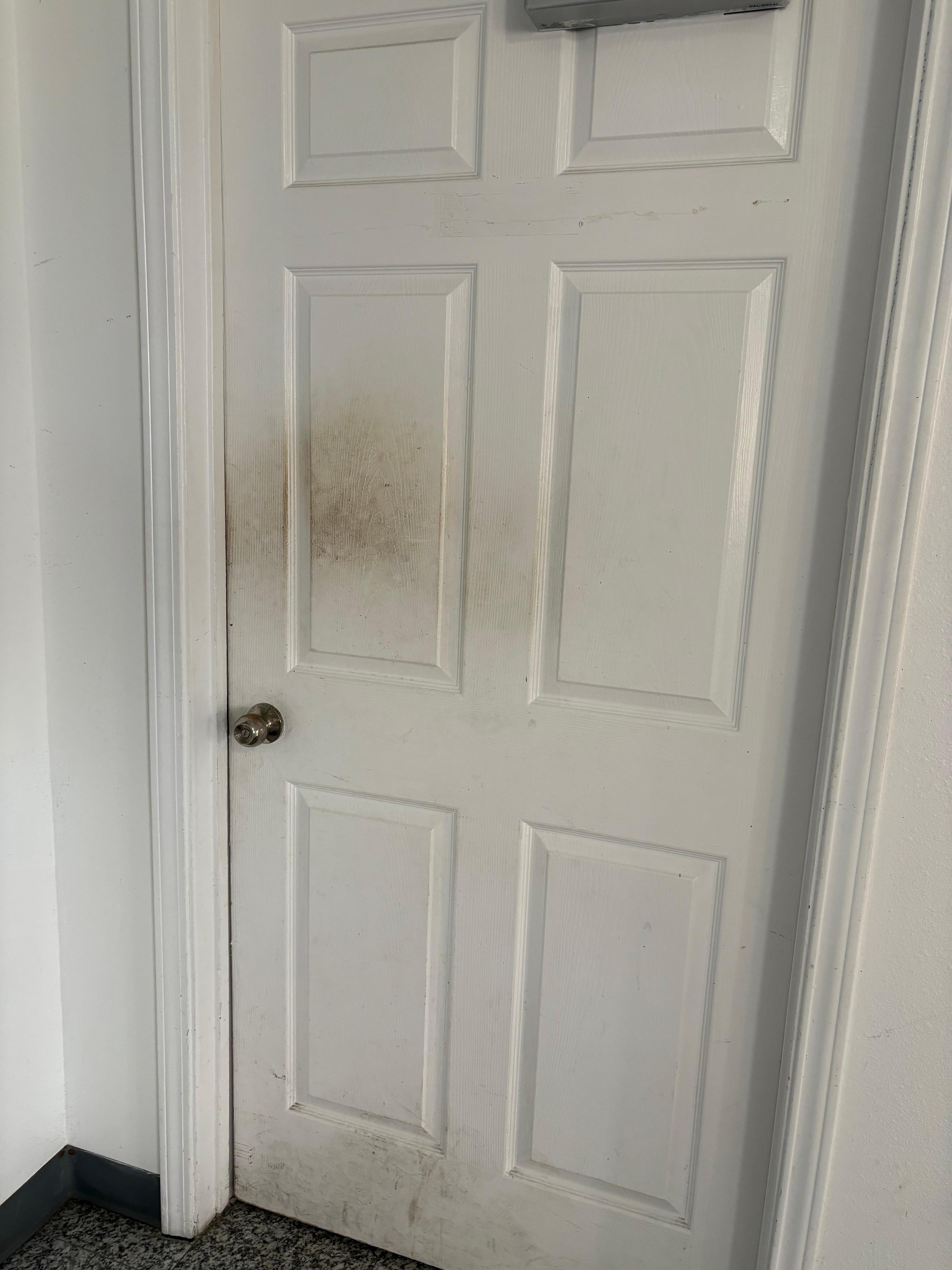 Door to the lobby 