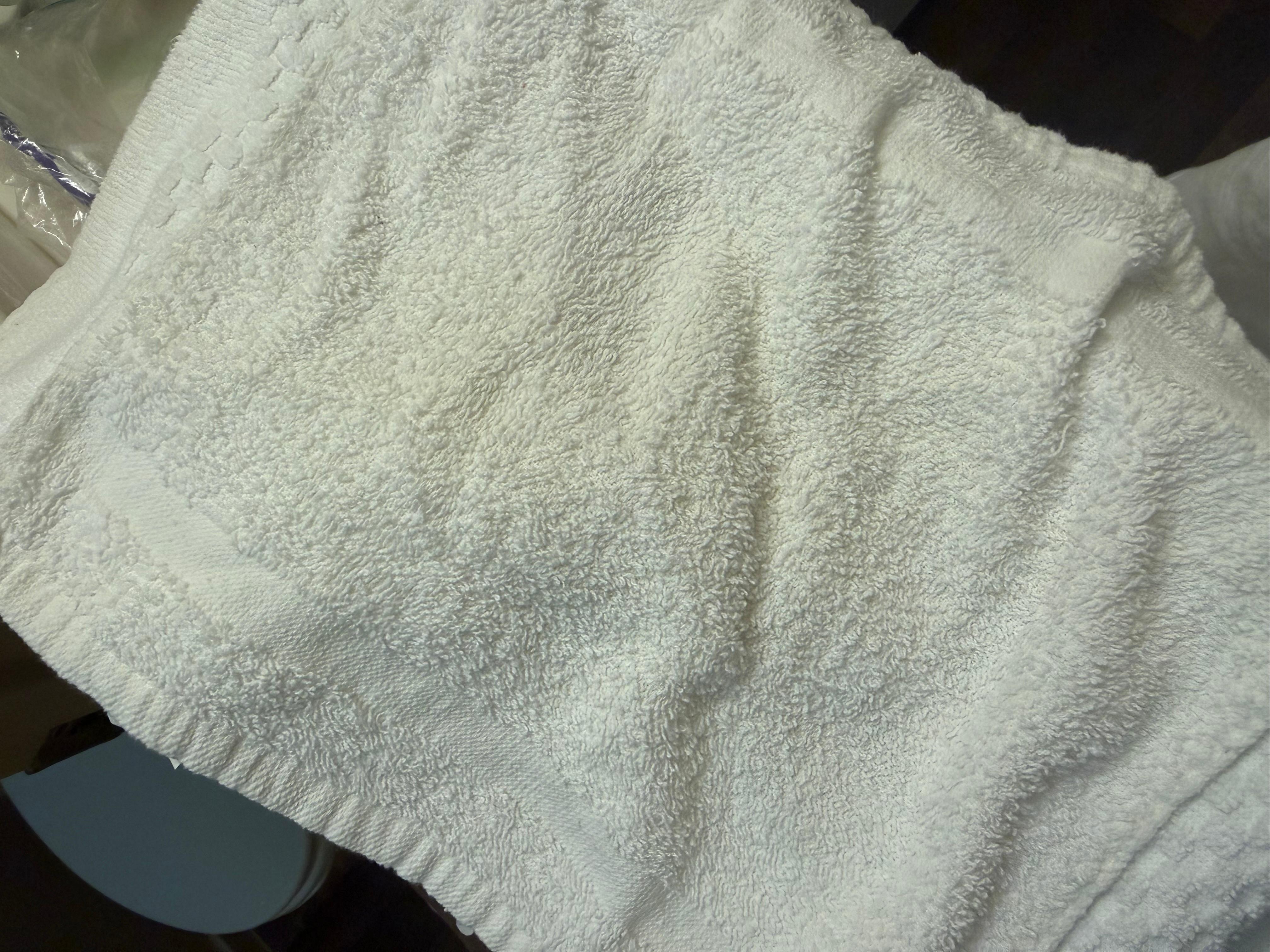 this towel was crunchy… like ew 