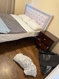 Beds not made. Broken furniture Bedding on floor at attempted check in. One woman non English speaking attempting to clean. Told me 2 more hours in Spanish.