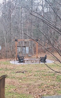 We did not get a chance to use the fire pit, but it looked so inviting!