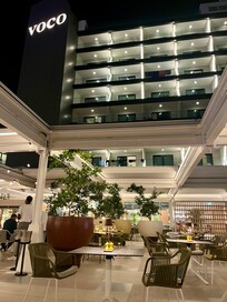 Hotel restaurant