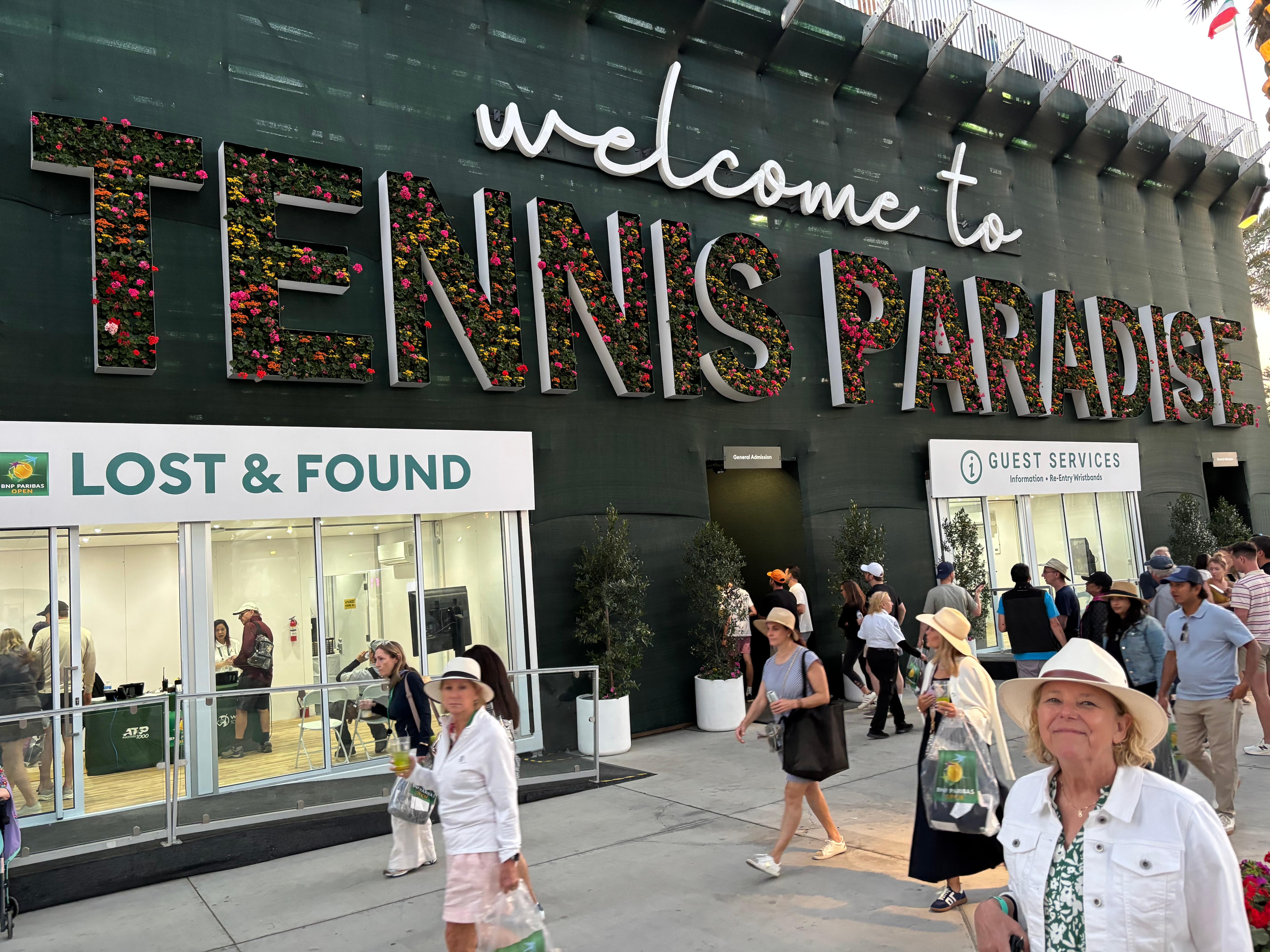 Ten minutes to Indian Wells tennis tournament 
