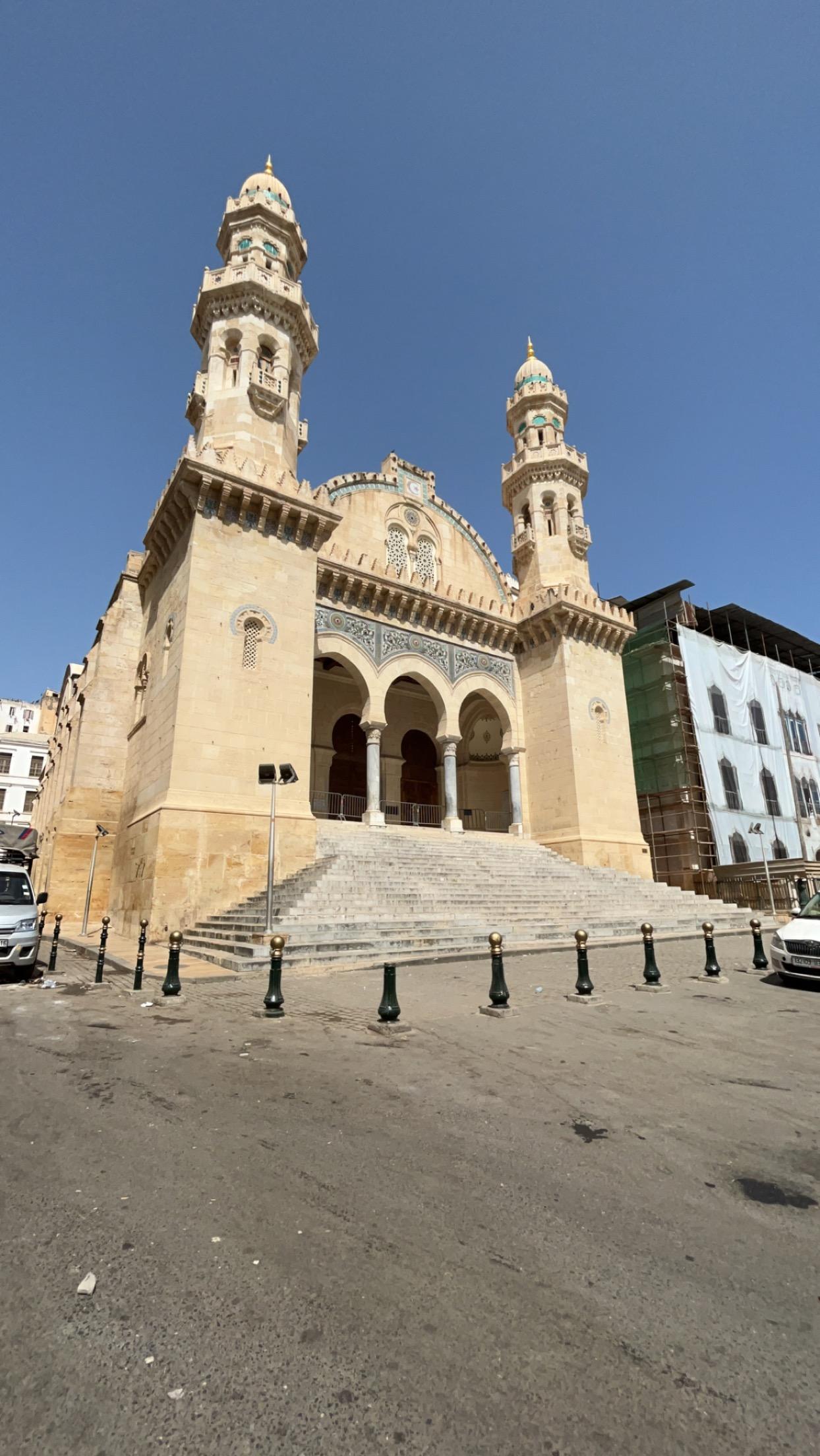 Proximité avec la mosquée ketchaoua 