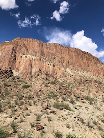 This is your view in the backyard 😍