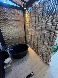 Outdoor bath