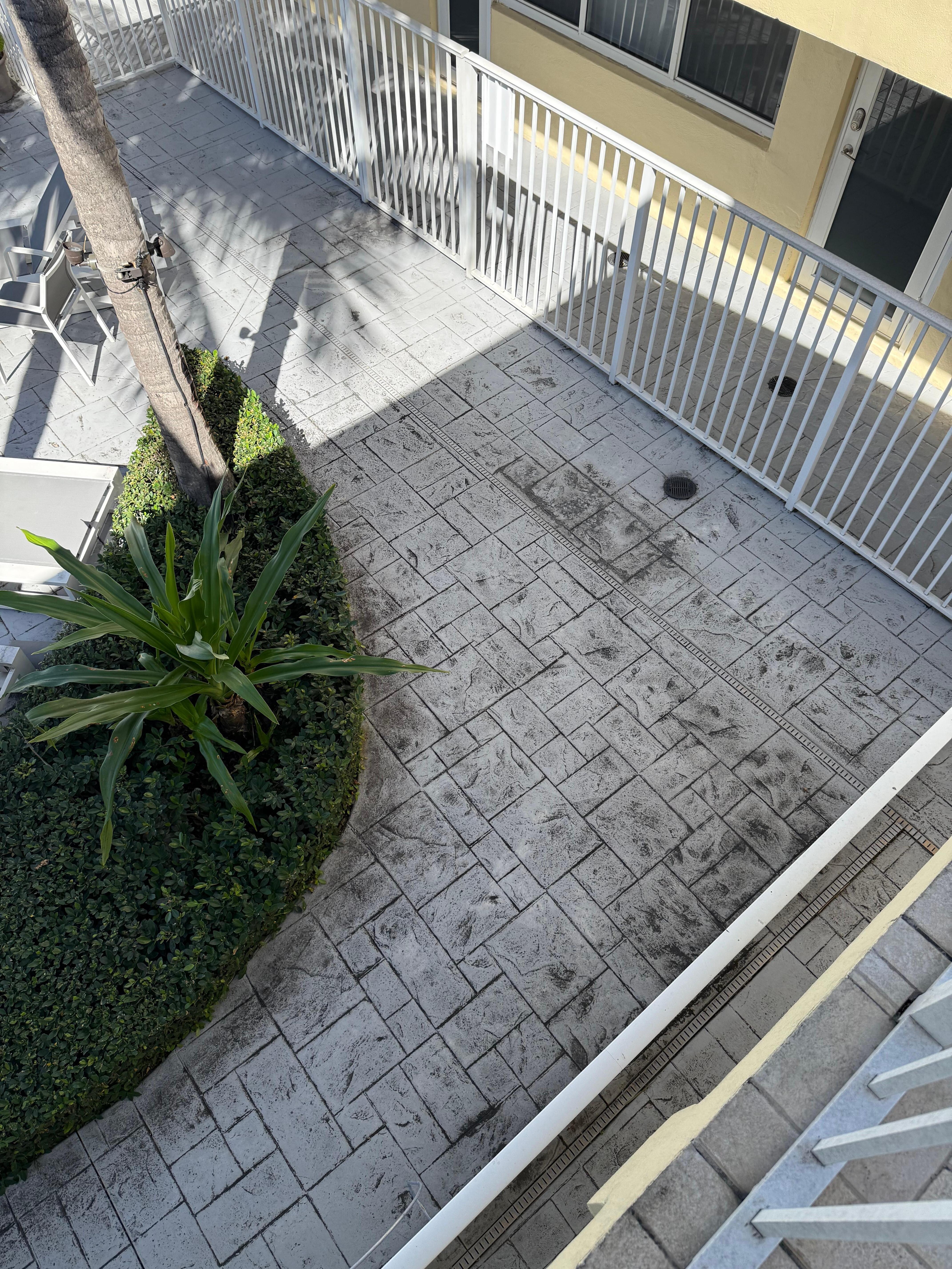 Everyone’s feet were filthy from hanging around a cold pool !