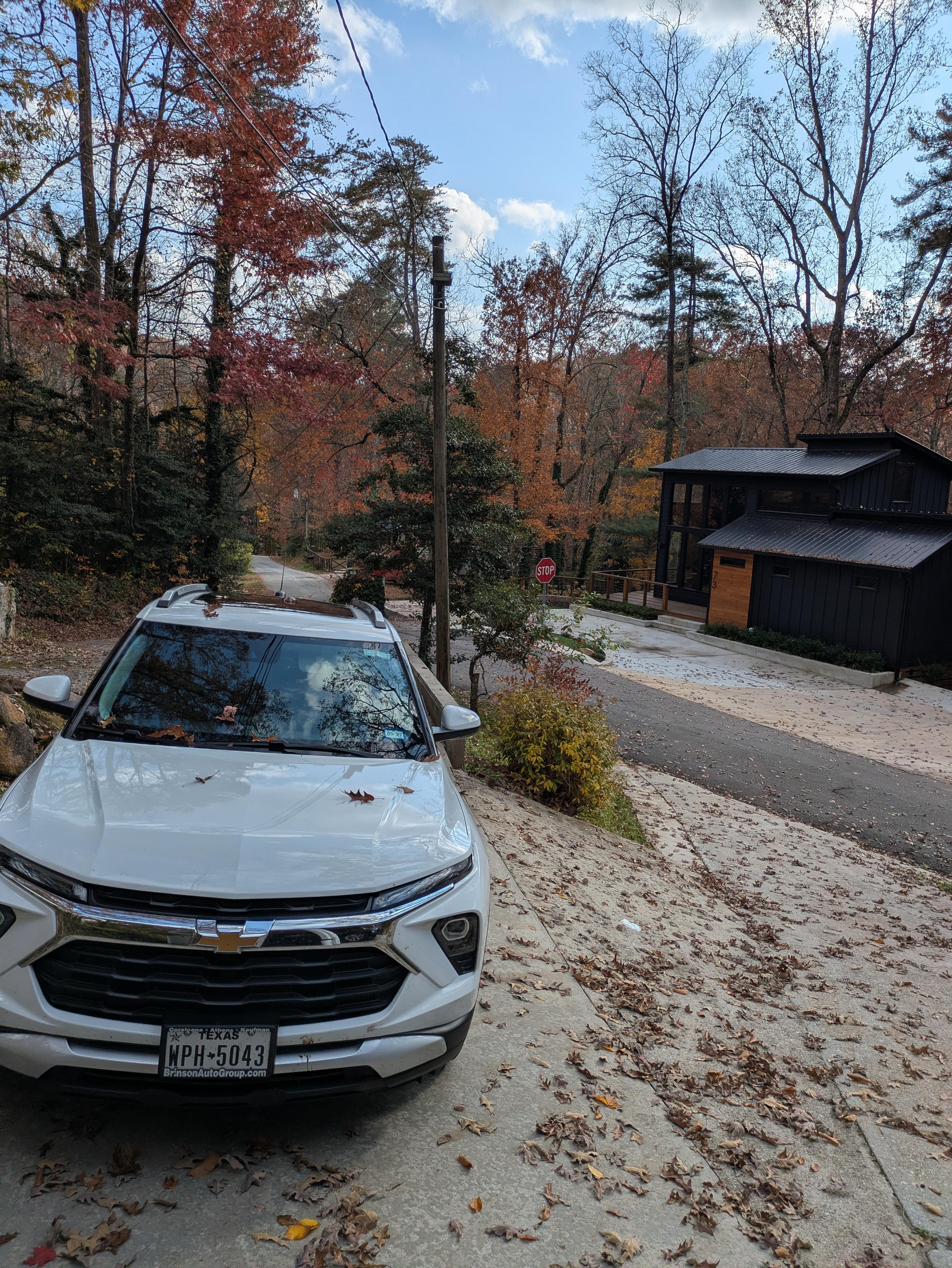 This is a picture of the driveway it's steep but the house was super cute and had anything you could need if I was in the area again i would definitely stay again 