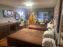 2 queen beds