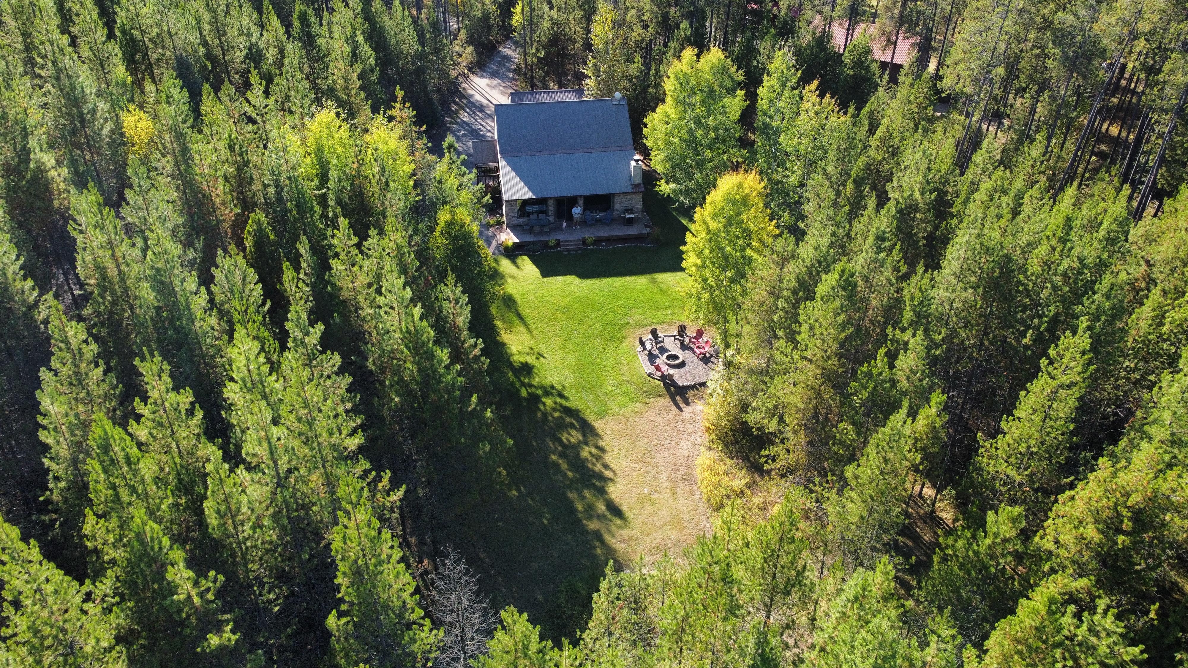 Back yard and porch. Great for star gazing!
