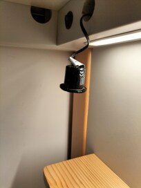 充電中バイブ音がなり続き熱くなります スタッフにベッドをかえてくれとお願いしたが、何か問題ある?との返事、まっ使用は出来ますがね…