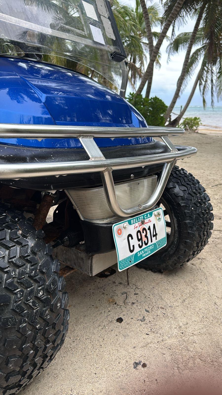 Super cool golf cart was so much fun - everyone on the island smiles and waves!