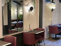 Breakfast area around the corner