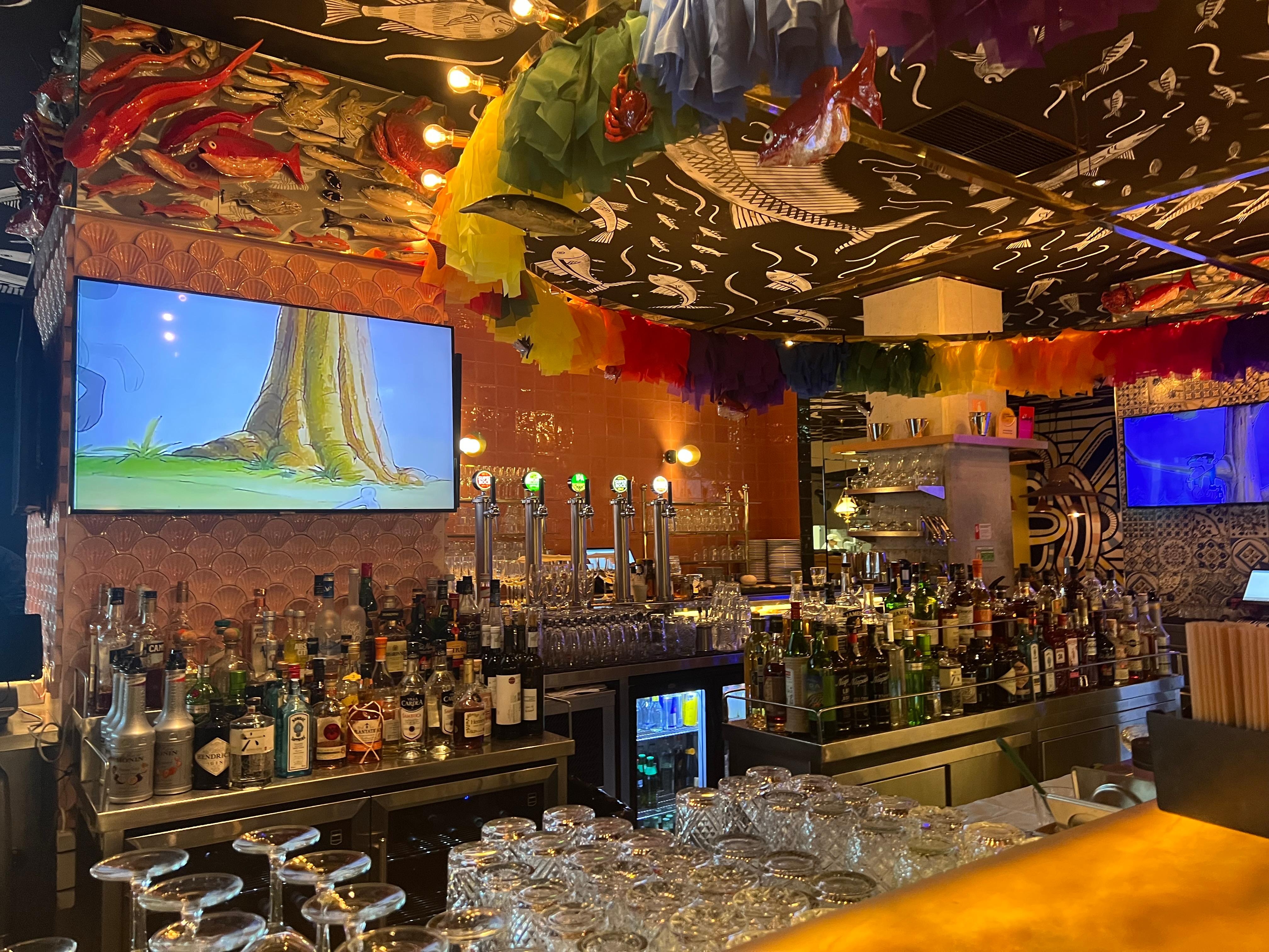 Bar