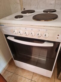 cocina vieja y super sucia de grasa