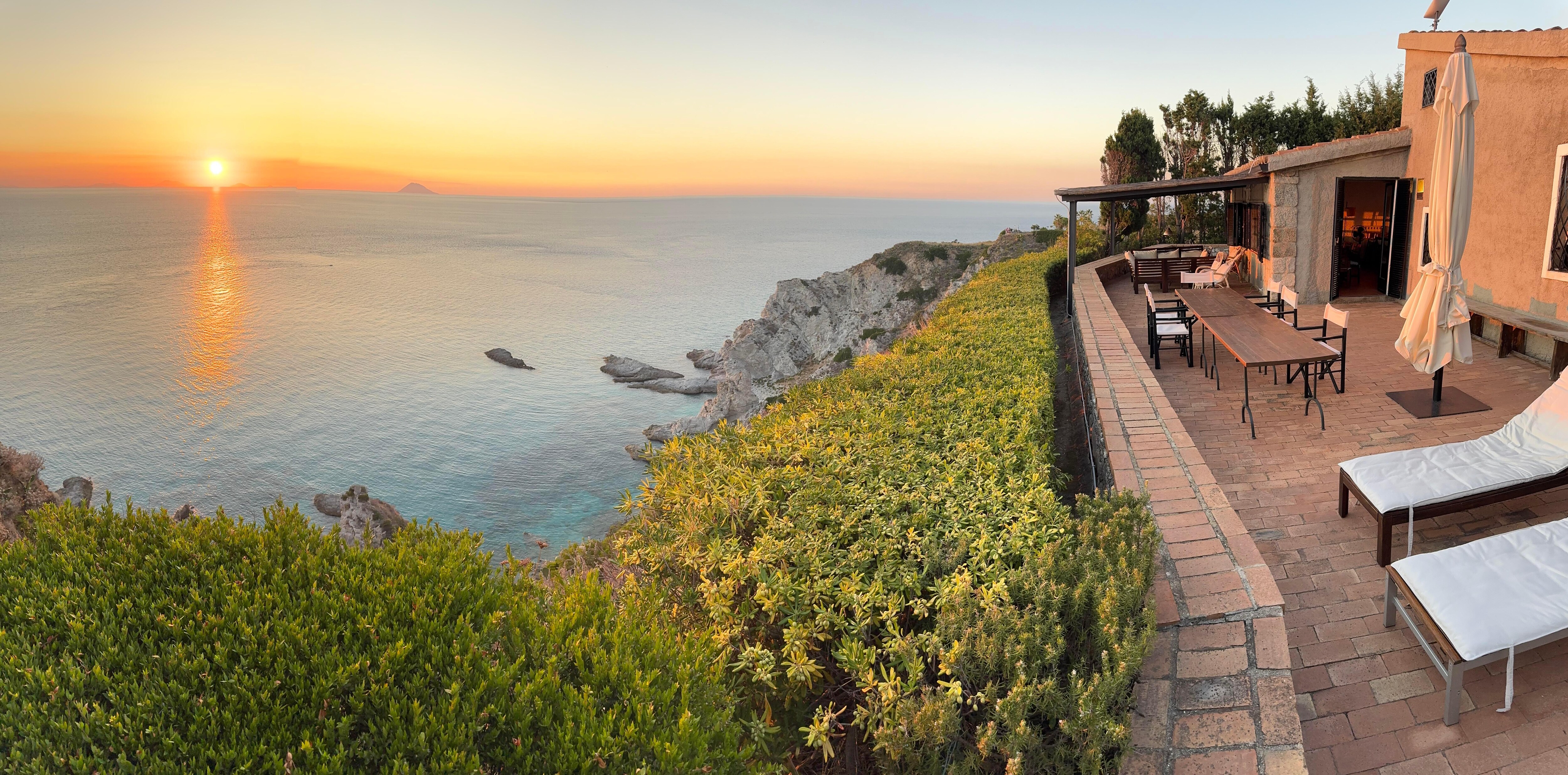 einfach ein Traum beim Sonnenuntergang.