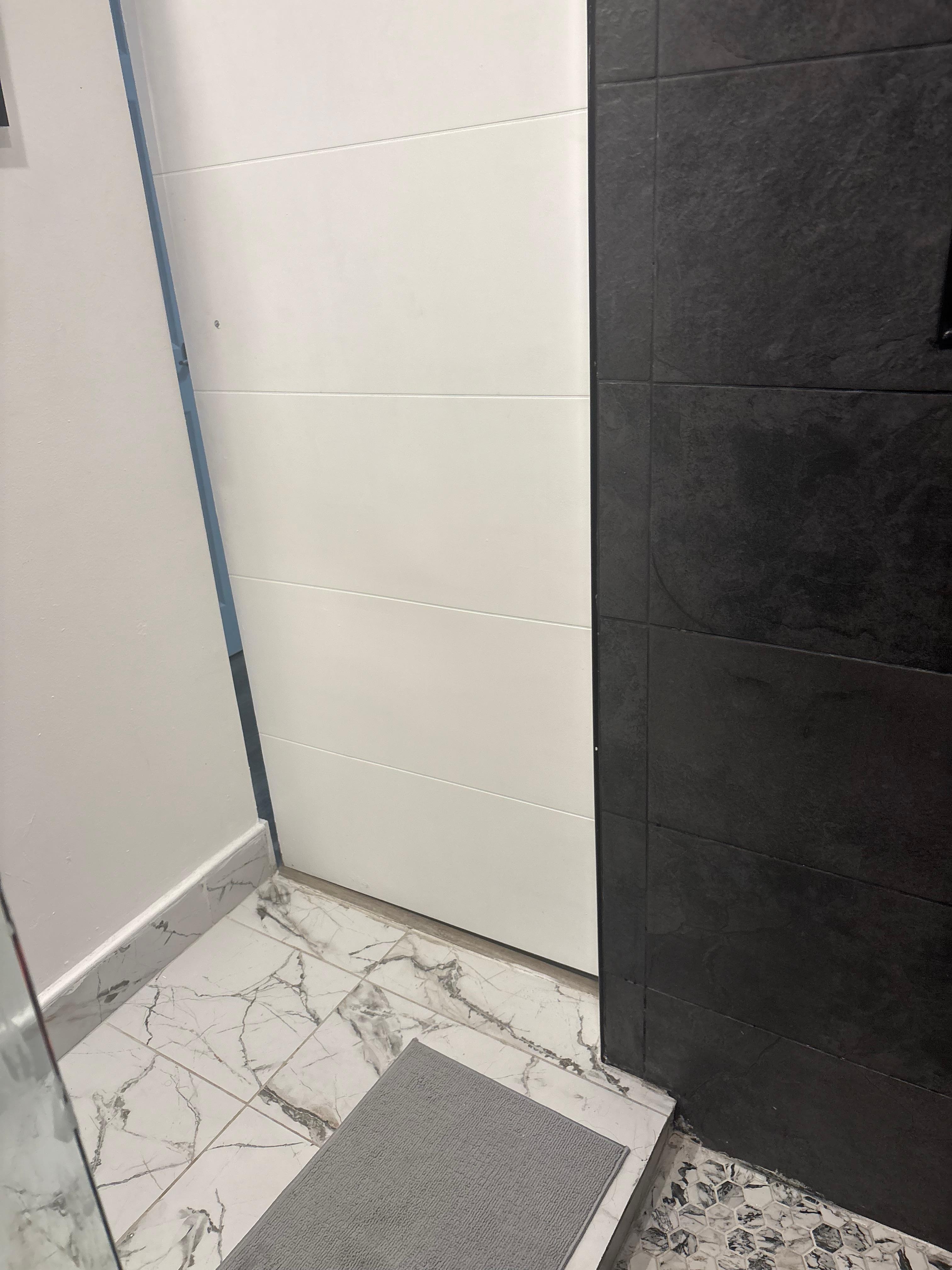 shower with no cover 