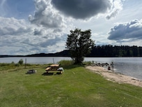 Badestelle mit Picknickplatz