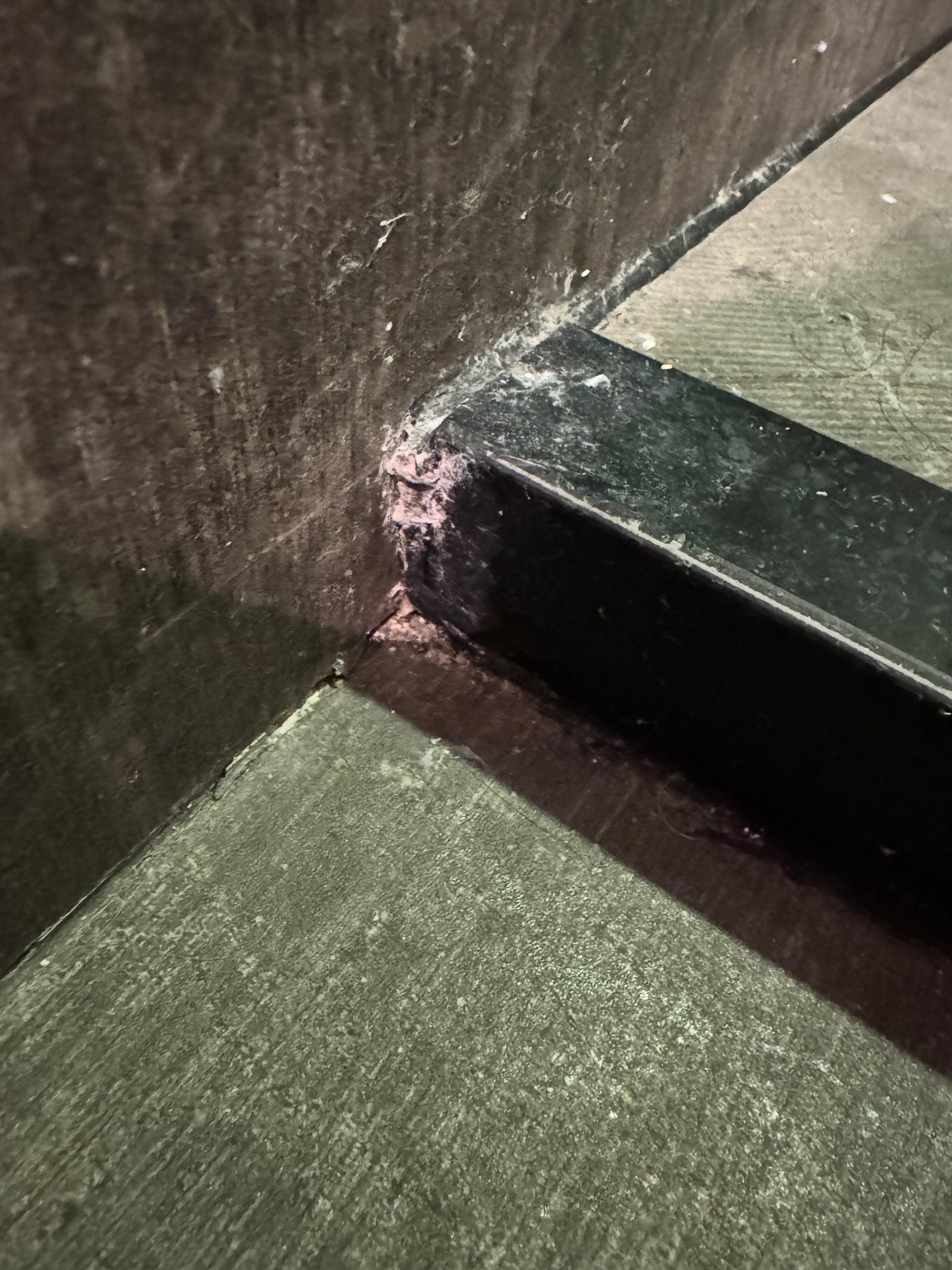 Dusche im miserablen Zustand