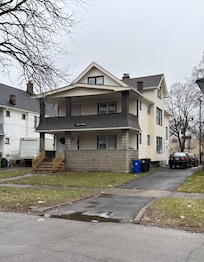 House: note driveway