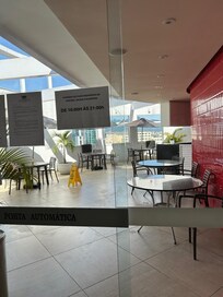 Área da piscina que já é absurdo abrir somente 10 h