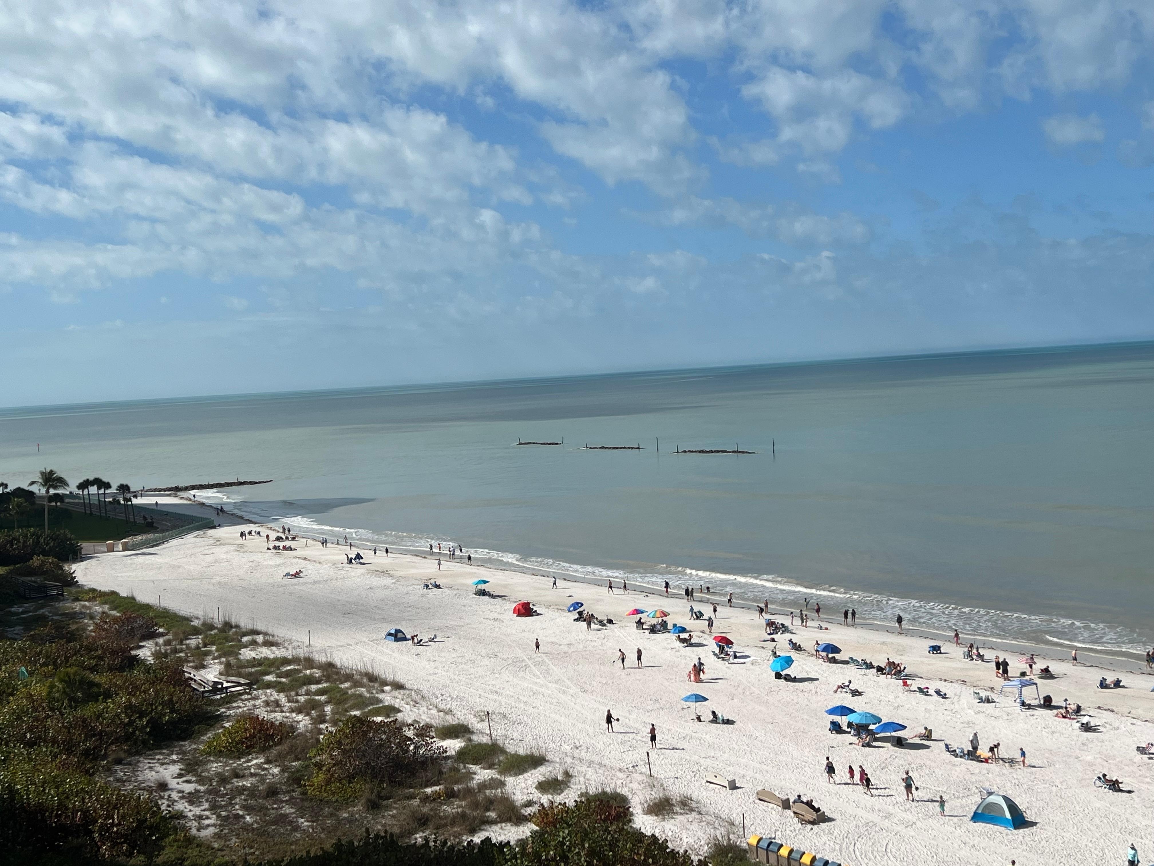 Beautiful sand Beach!!