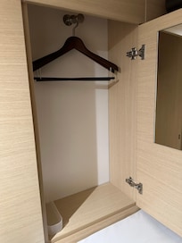 Small locker in pod