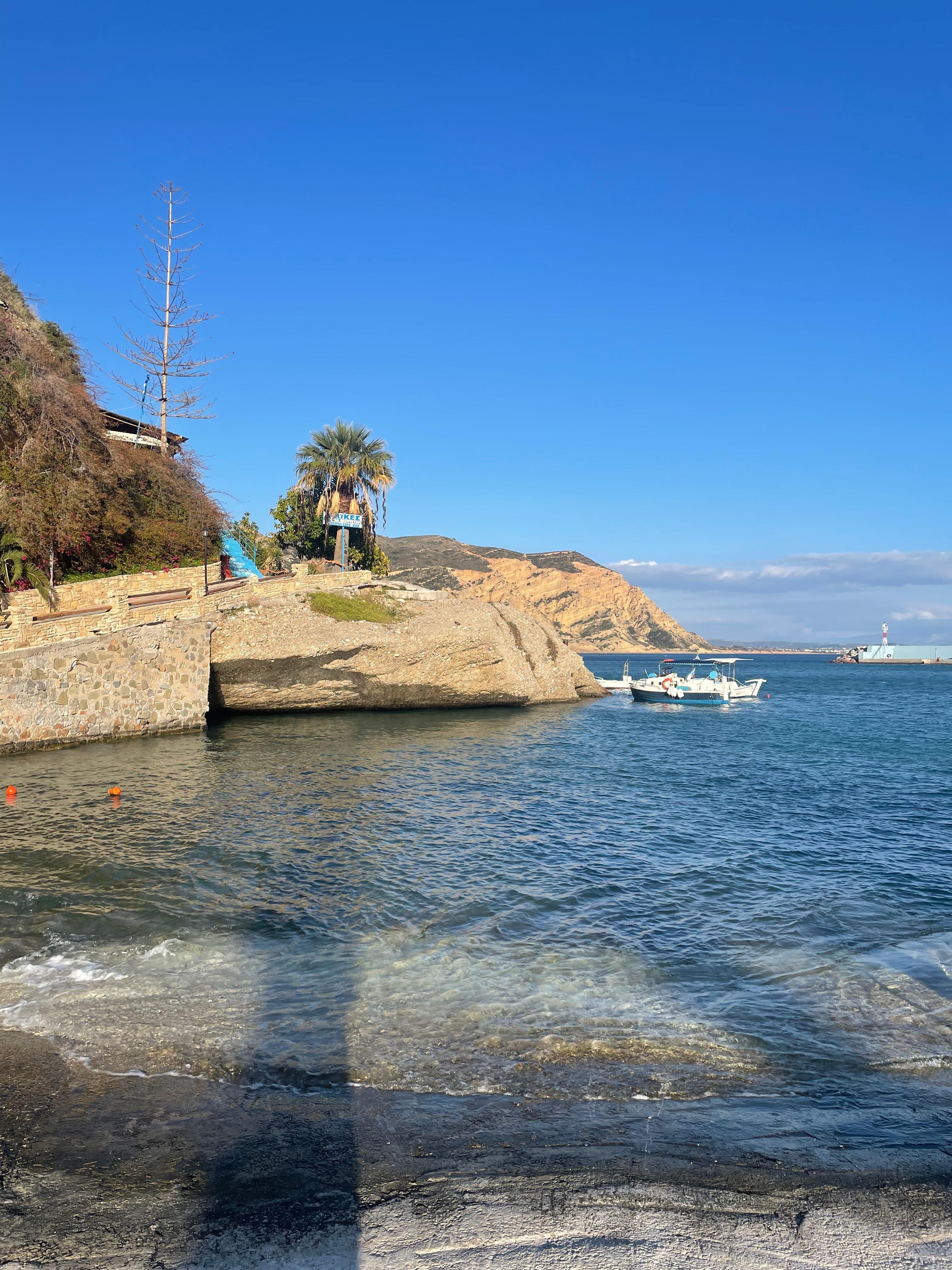 Vue de la plage en contrebas 