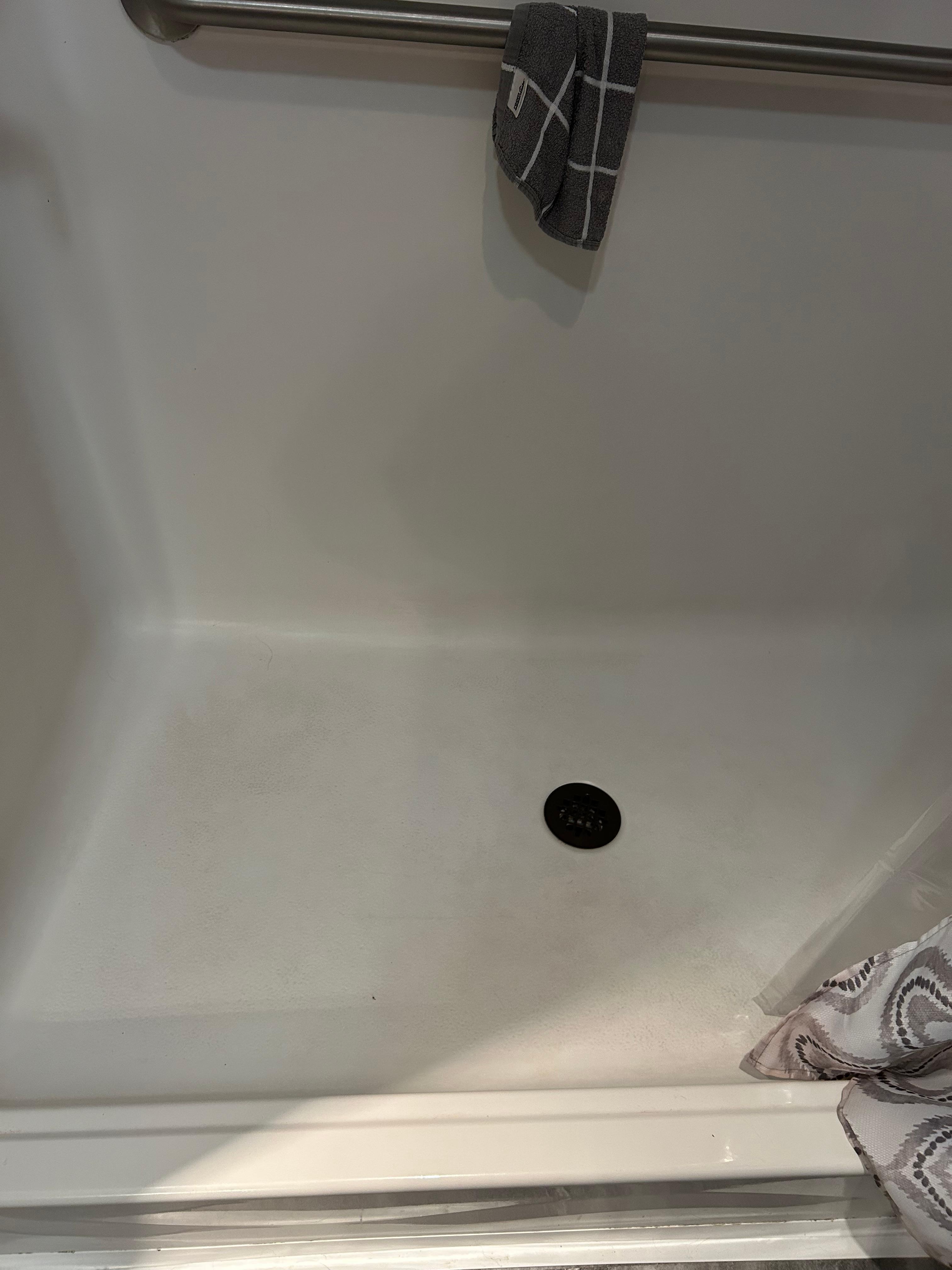 2nd bathroom floor dirty. Looked yellowish. 