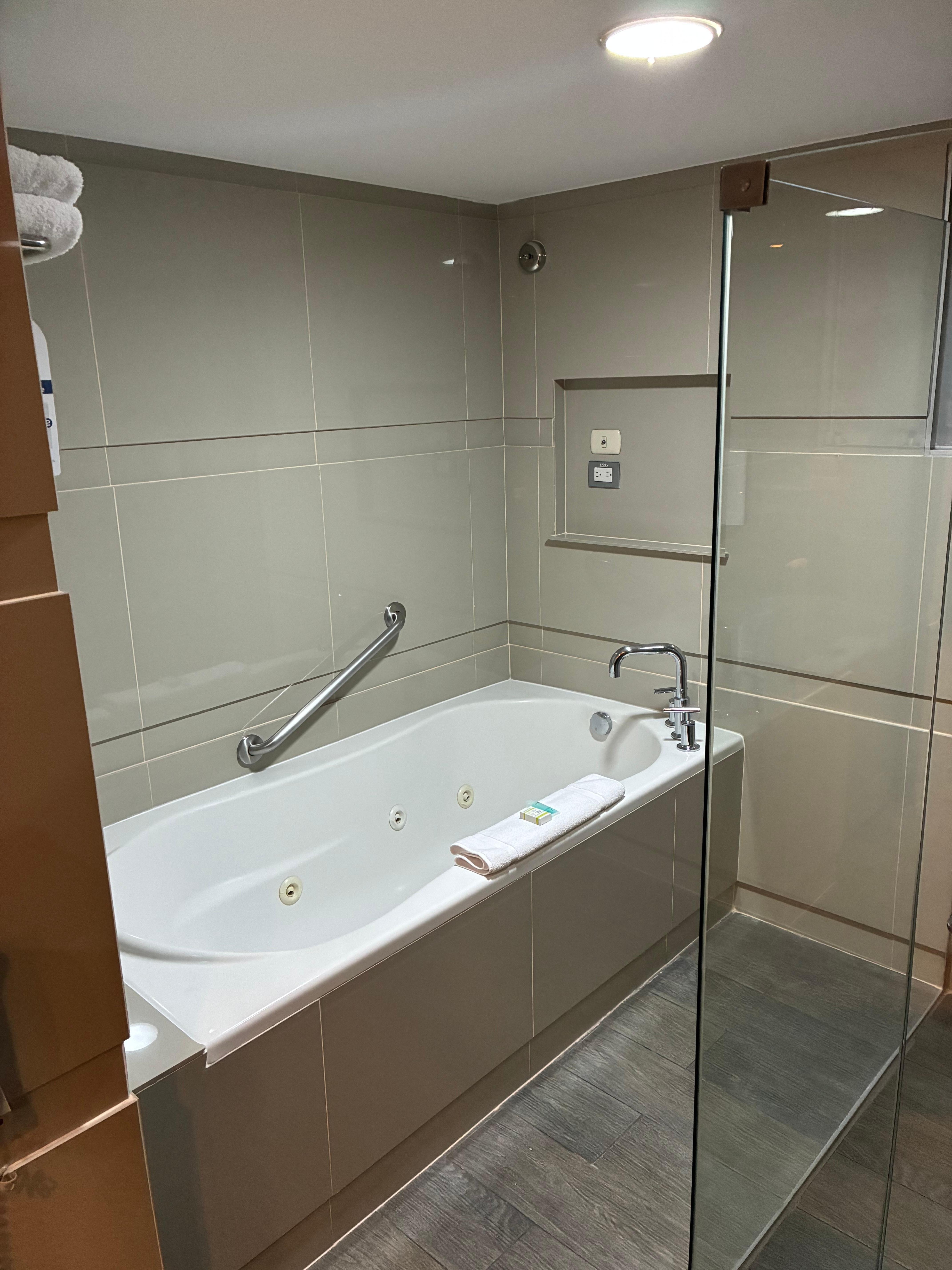 Bathroom superior room