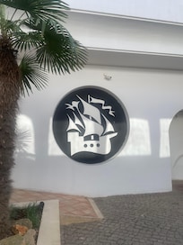 Hotel logo
