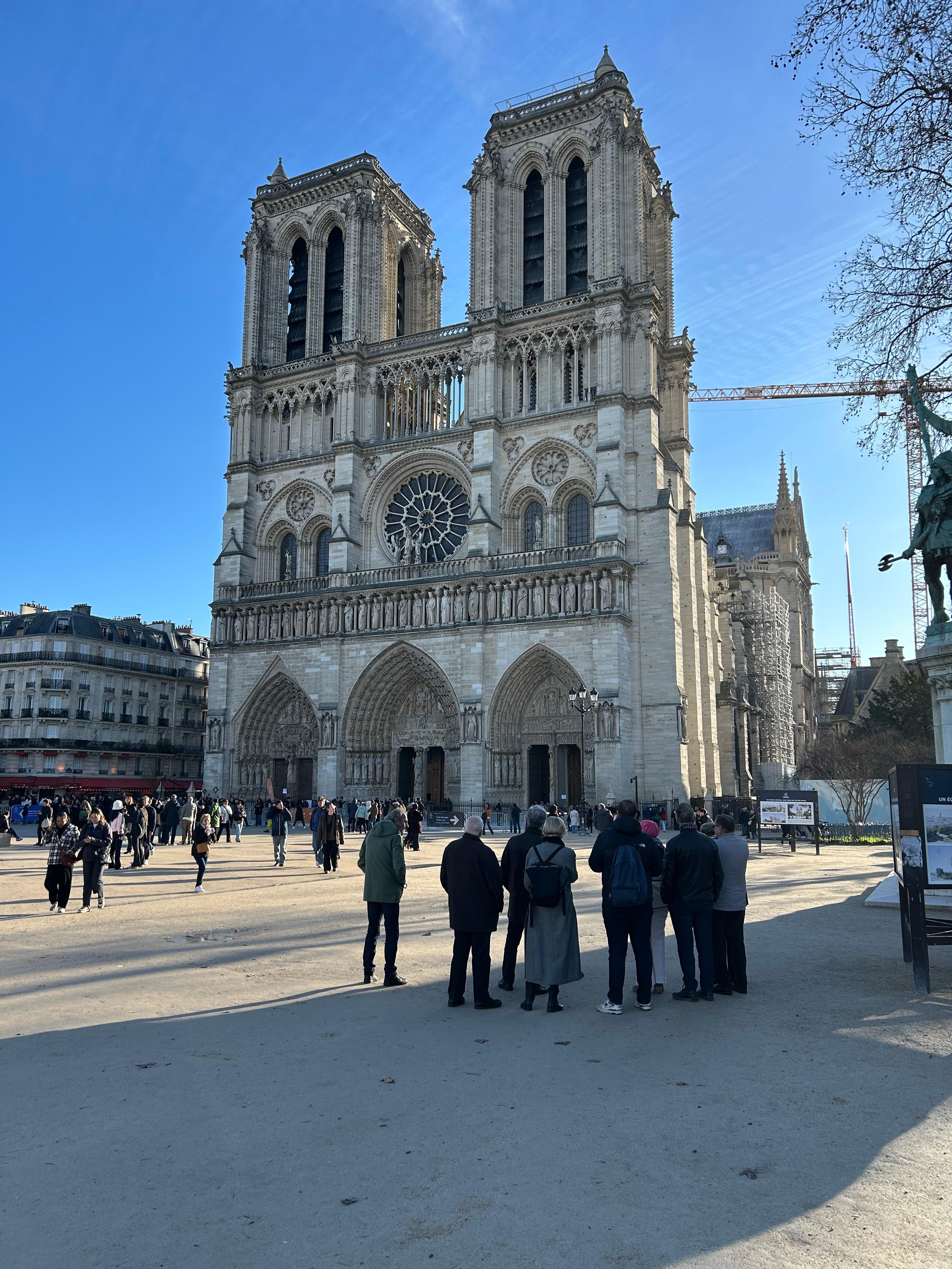 10 minutes to Notre Dame