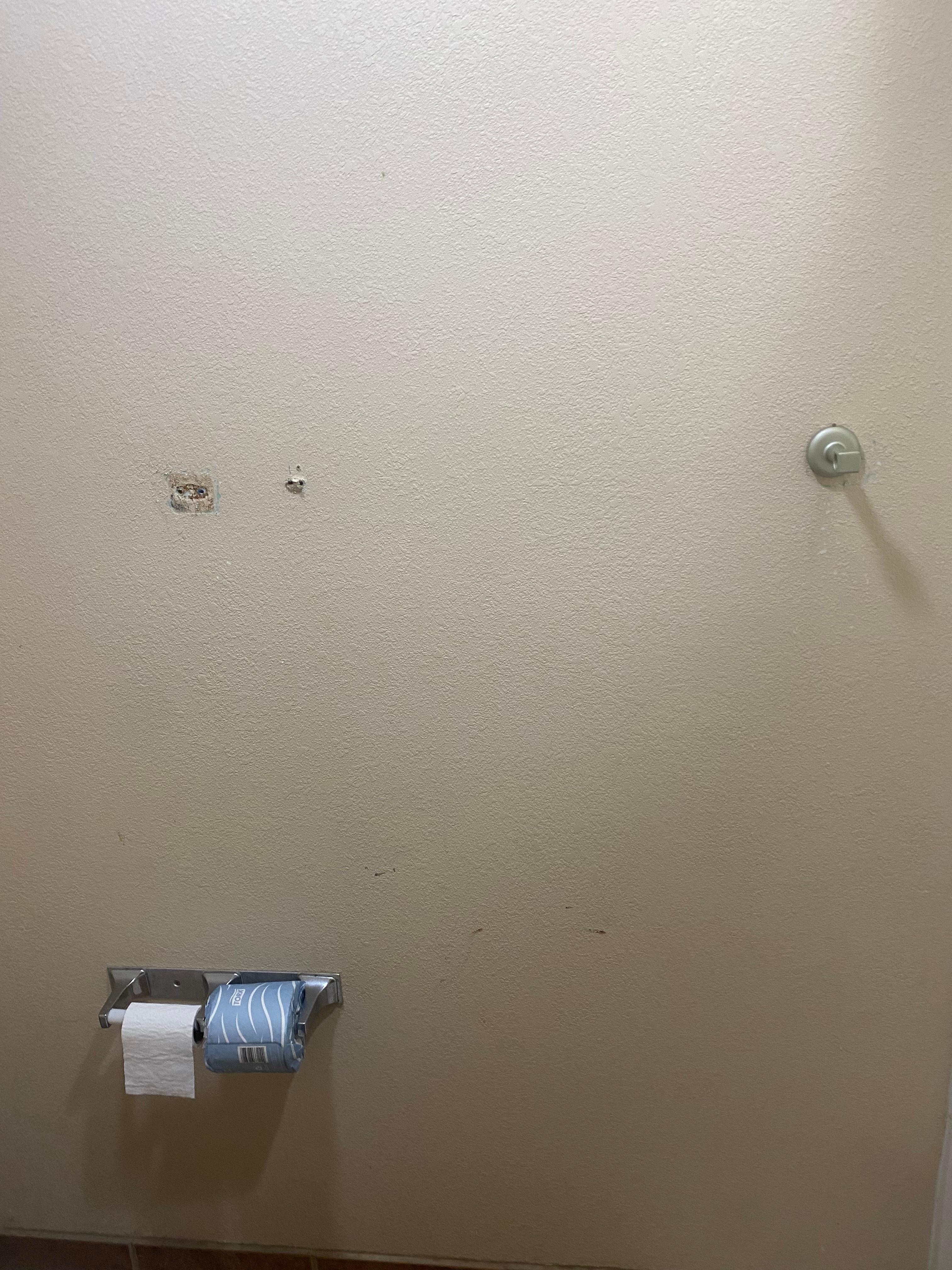 No towel holder