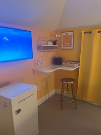 Cute little mini fridge