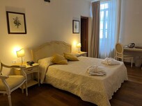 this is a standard room and it was lovely