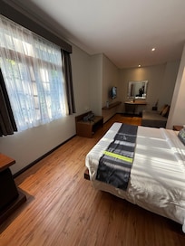Spacious room!