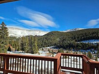 Front deck had a great view- would be perfect in warm weather for hanging out!