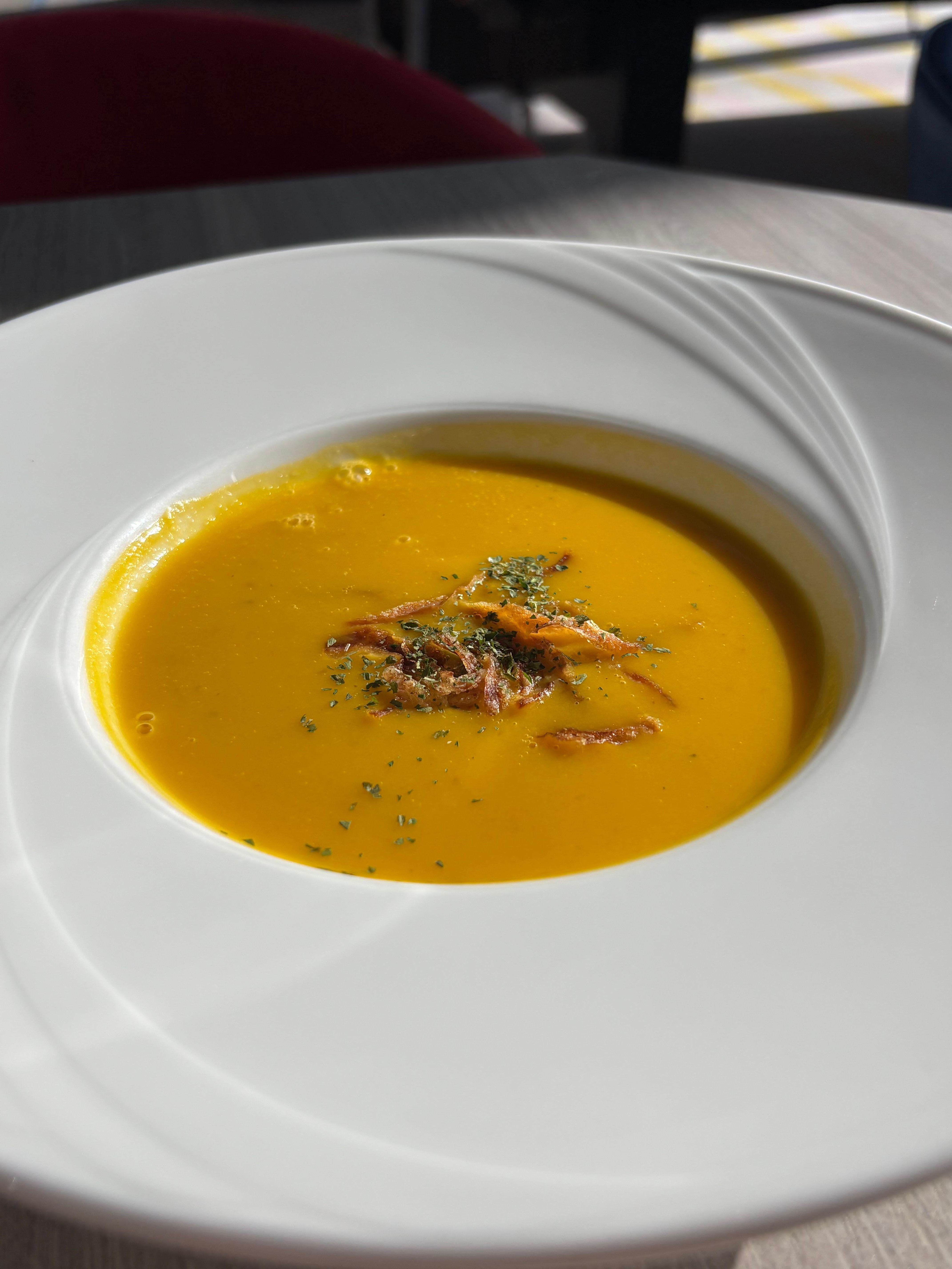 Apple pumpkin soup