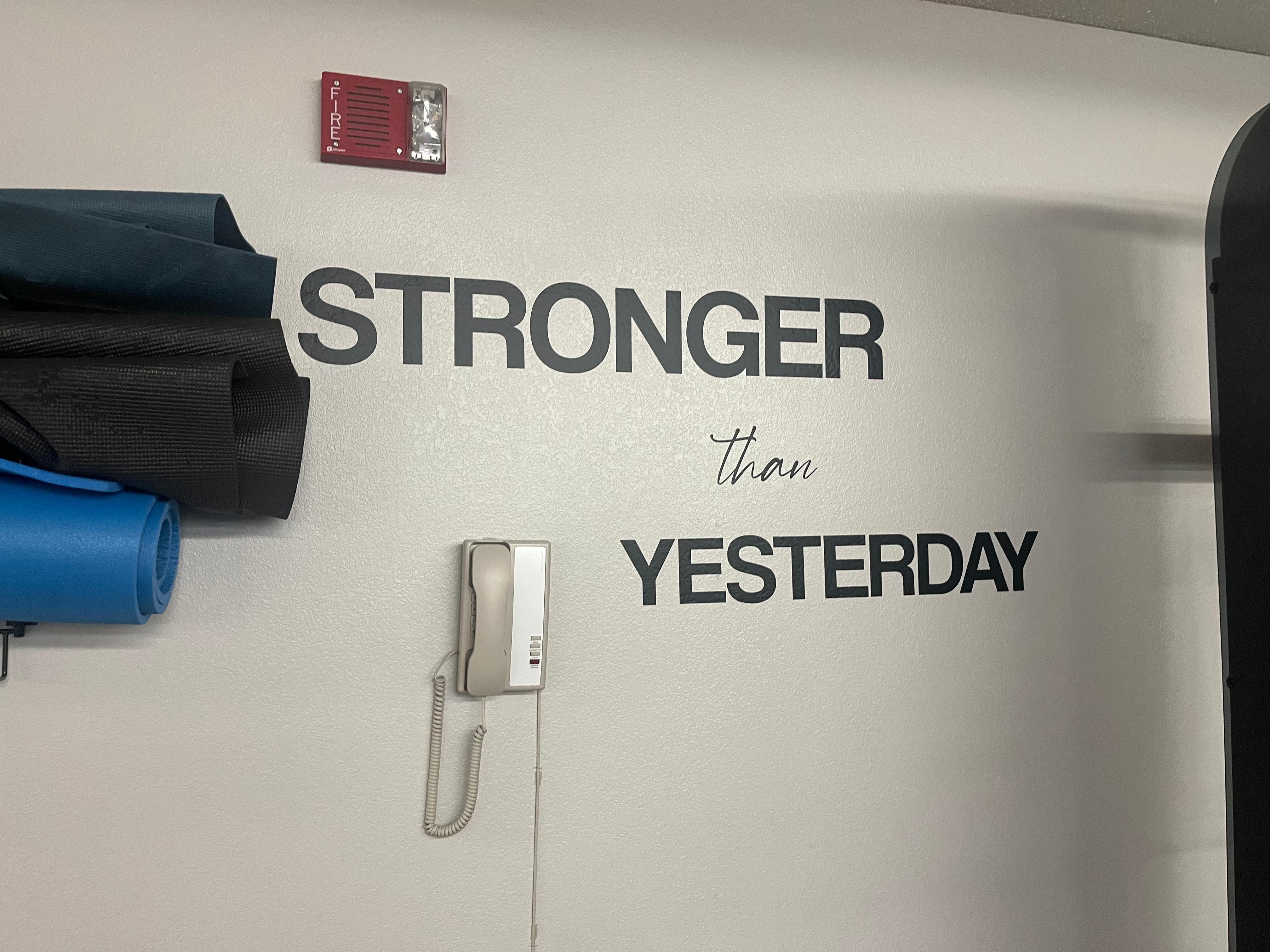 Has a gym washer dryer 