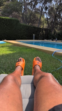 Legs out.