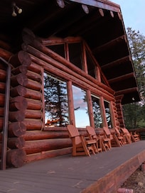 Cozy porch (2025)