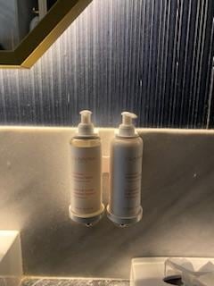 Ameninities Clarins