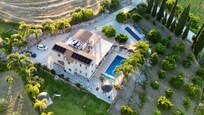 Bovenaanzicht van de villa.