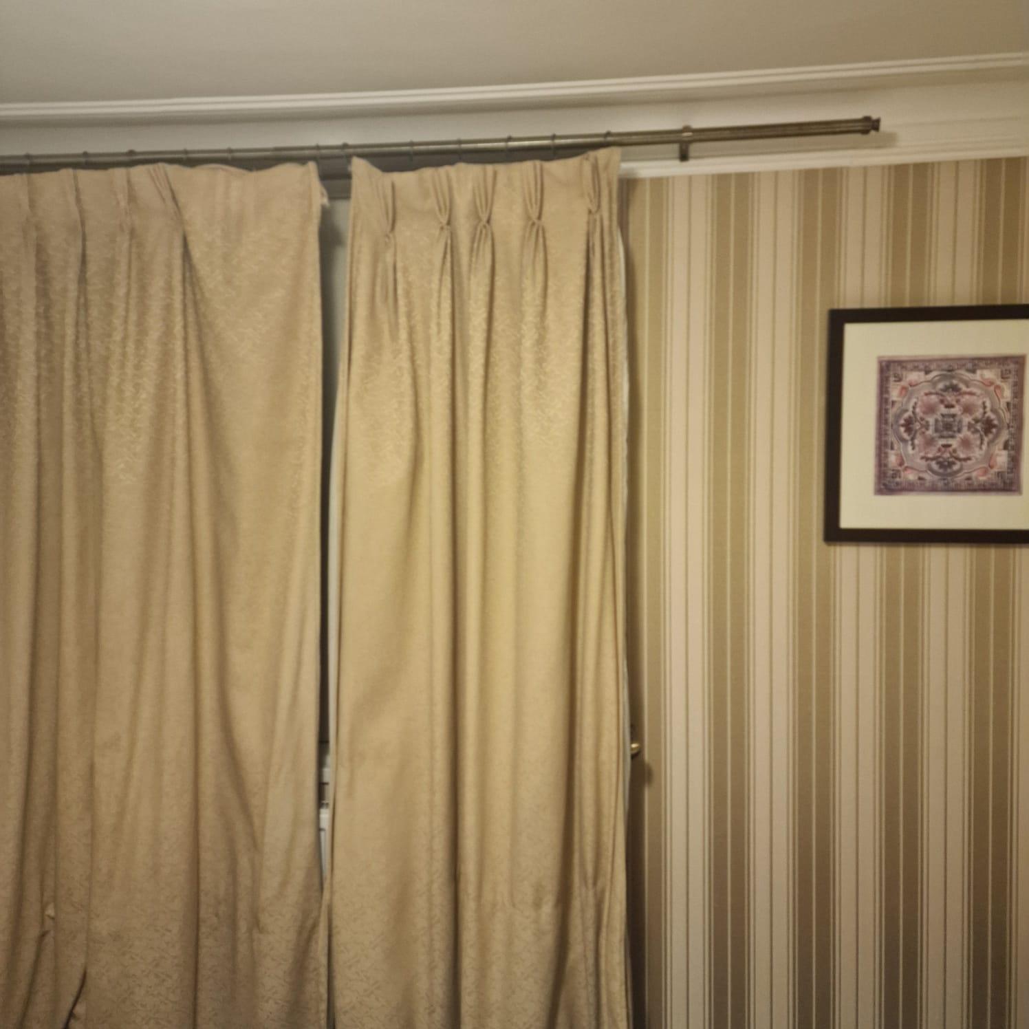 Curtain doesn't fit the window