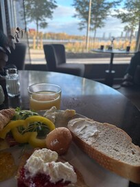 Frukost med utsikt
