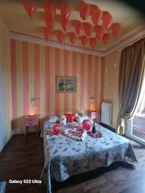 Avevo chiesto di sis5emare la.camere per la mia ragazza, mi hanno accontentato al massimo